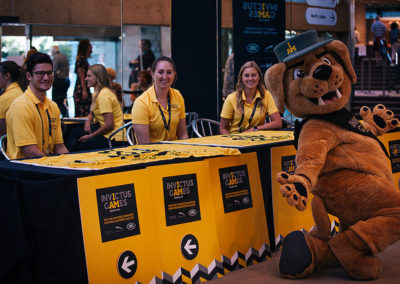 Volunteers / Bénévoles