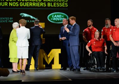 Signature de la sculpture « I AM ».